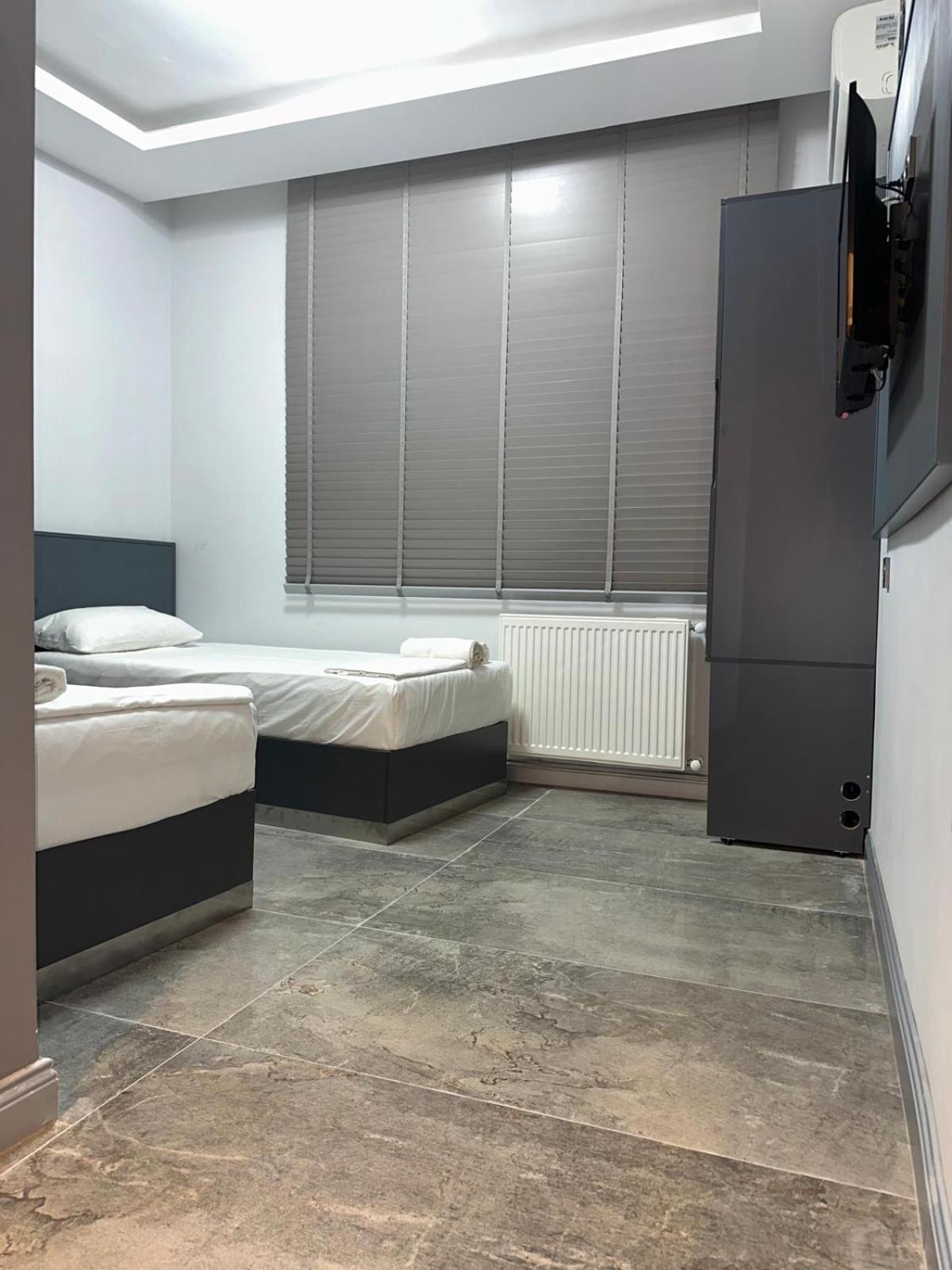 Hotel Grand Fm
